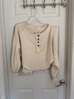 We The Free Beige Button Henley Top Shirt Distressed Hem Oversized Baggy M